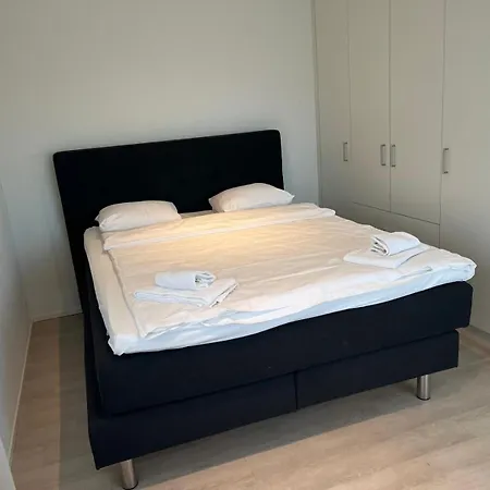 Stunning With Balcony, Center Bernina 43 Zurich