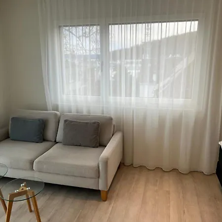 Apartment Stunning With Balcony, Center Bernina 43 Zurich
